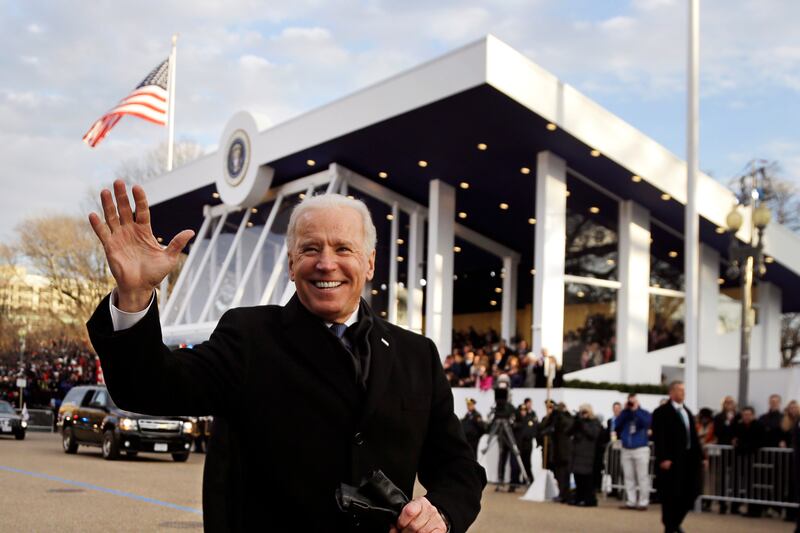 galleries/2013/01/23/the-daily-beast-photo-editors-pick-their-favorite-images-from-president-obama-s-second-inauguration/130122-inauguration-favorites-mk_ve0d00