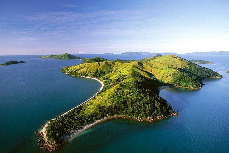 galleries/2013/10/25/top-25-islands-in-the-world-photos/top-islands-whitsunday-islands-australia_t8u0t3