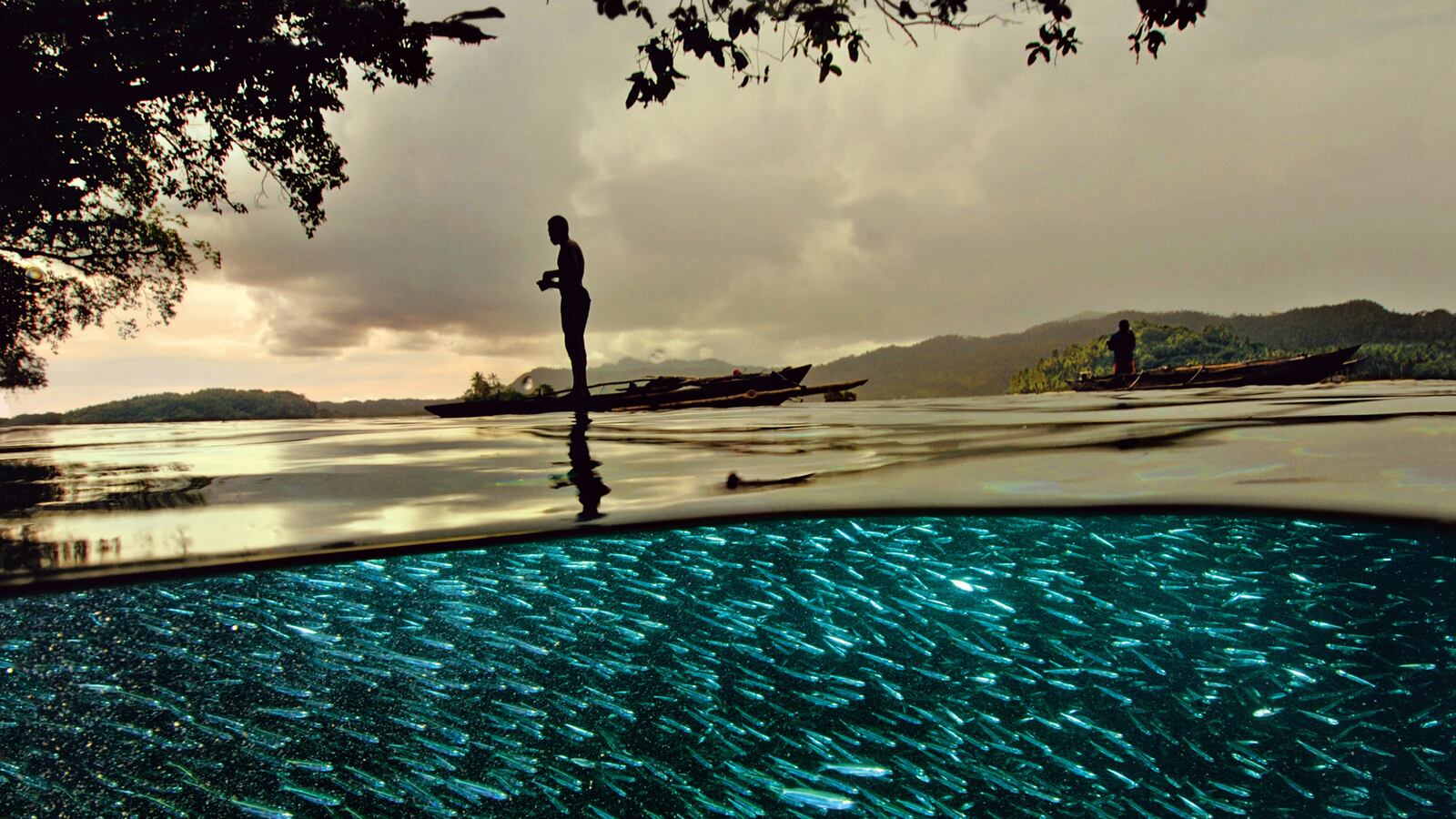 galleries/2014/04/22/the-effing-awesomeness-of-earth/sublime-nature-fisherman_hpl4us