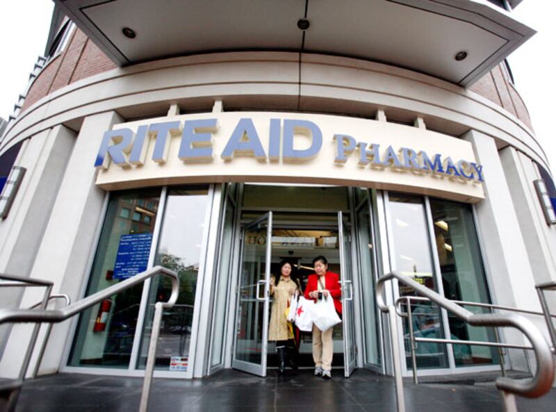 galleries/2010/11/19/black-friday-stores/black-friday-stores---rite-aid_hpk2rr