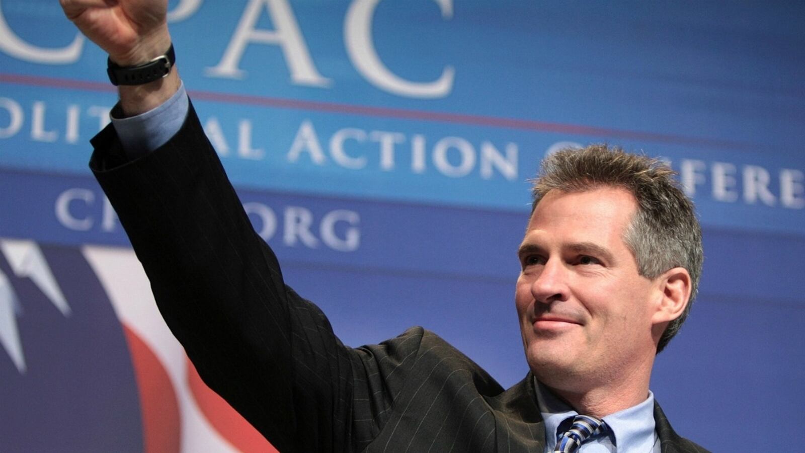 cheats/2012/07/26/scott-brown-ad-goes-viral/scott-brown_navfwv