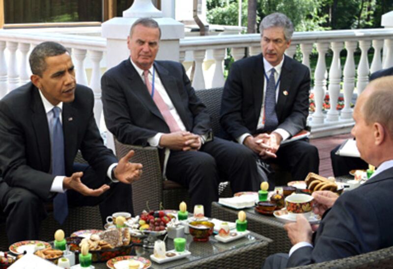 articles/2009/07/13/obamas-other-wife-1/brown-clinton-obama-and-putin_hnko6z