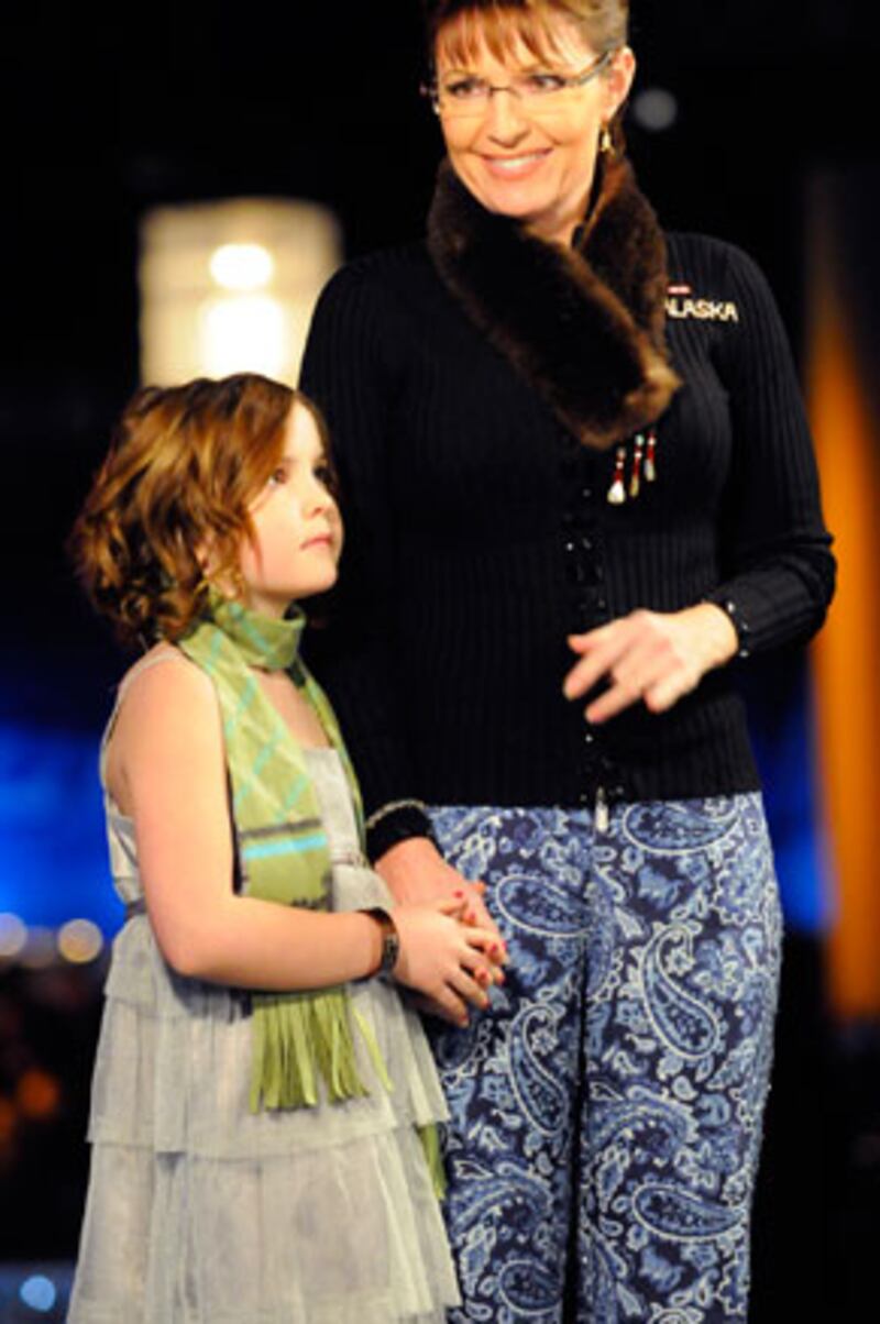 galleries/2009/11/13/a-brief-history-of-sarah-palin-s-style/palin-10_tigrfc