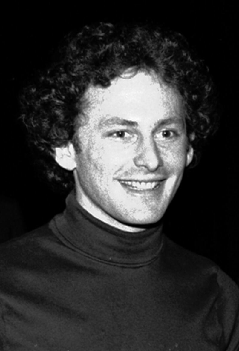 galleries/2009/04/01/guiding-light/guiding-light---victor-garber_ilwlla