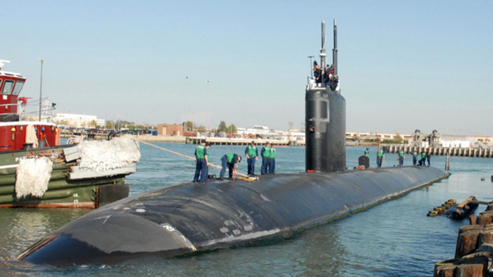 cheats/2012/10/14/u-s-submarine-collides-with-cruiser/uss-montpelier-sumbarine-collision-cheat_asyi5u