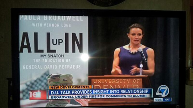 galleries/2012/11/14/the-best-memes-of-the-petraeus-affair/petraeus-memes-4_luzrly