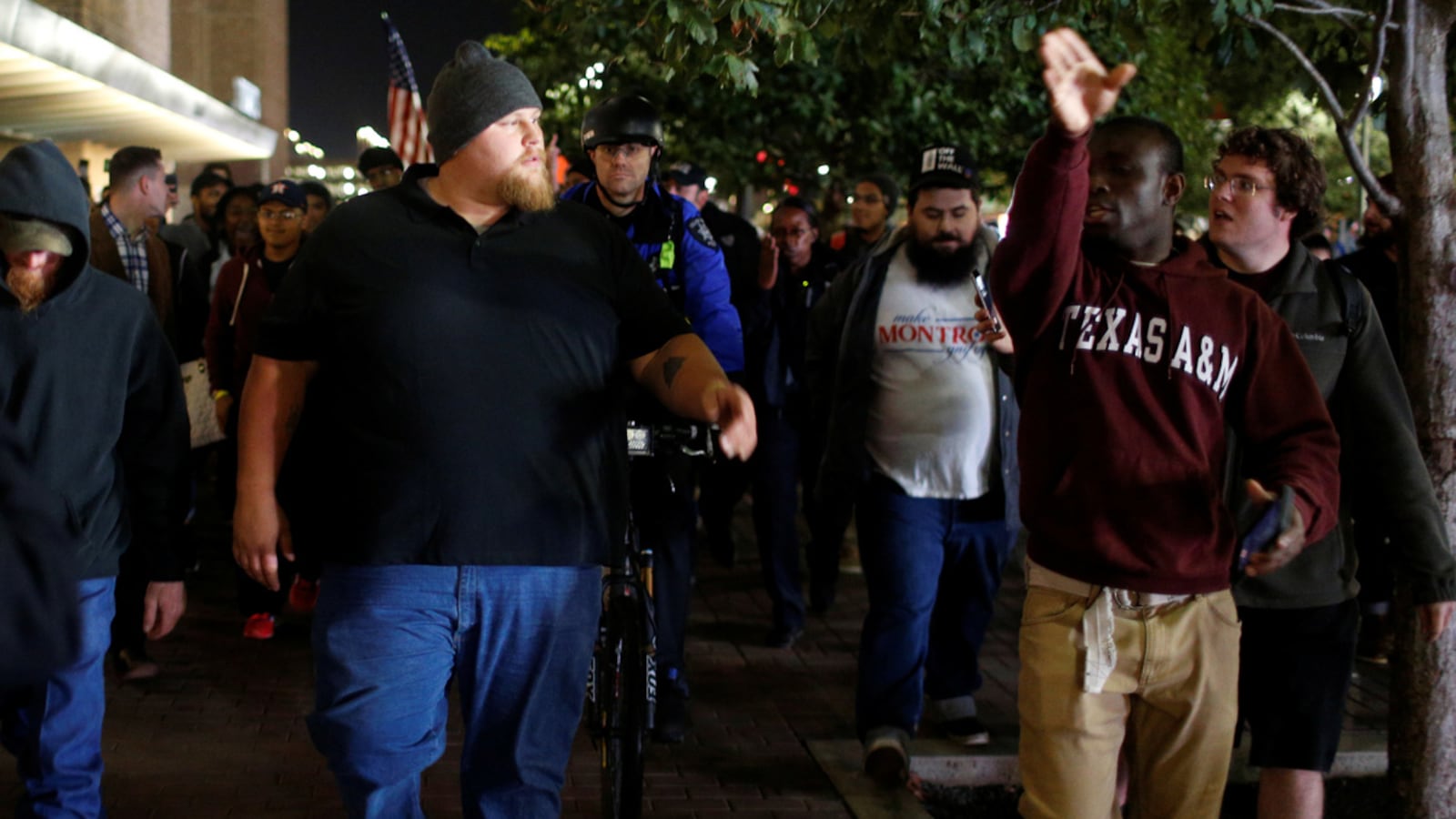 articles/2016/12/07/violent-clashes-at-alt-right-showdown/161207-glawe-tease2-texas-am_pvtfjy