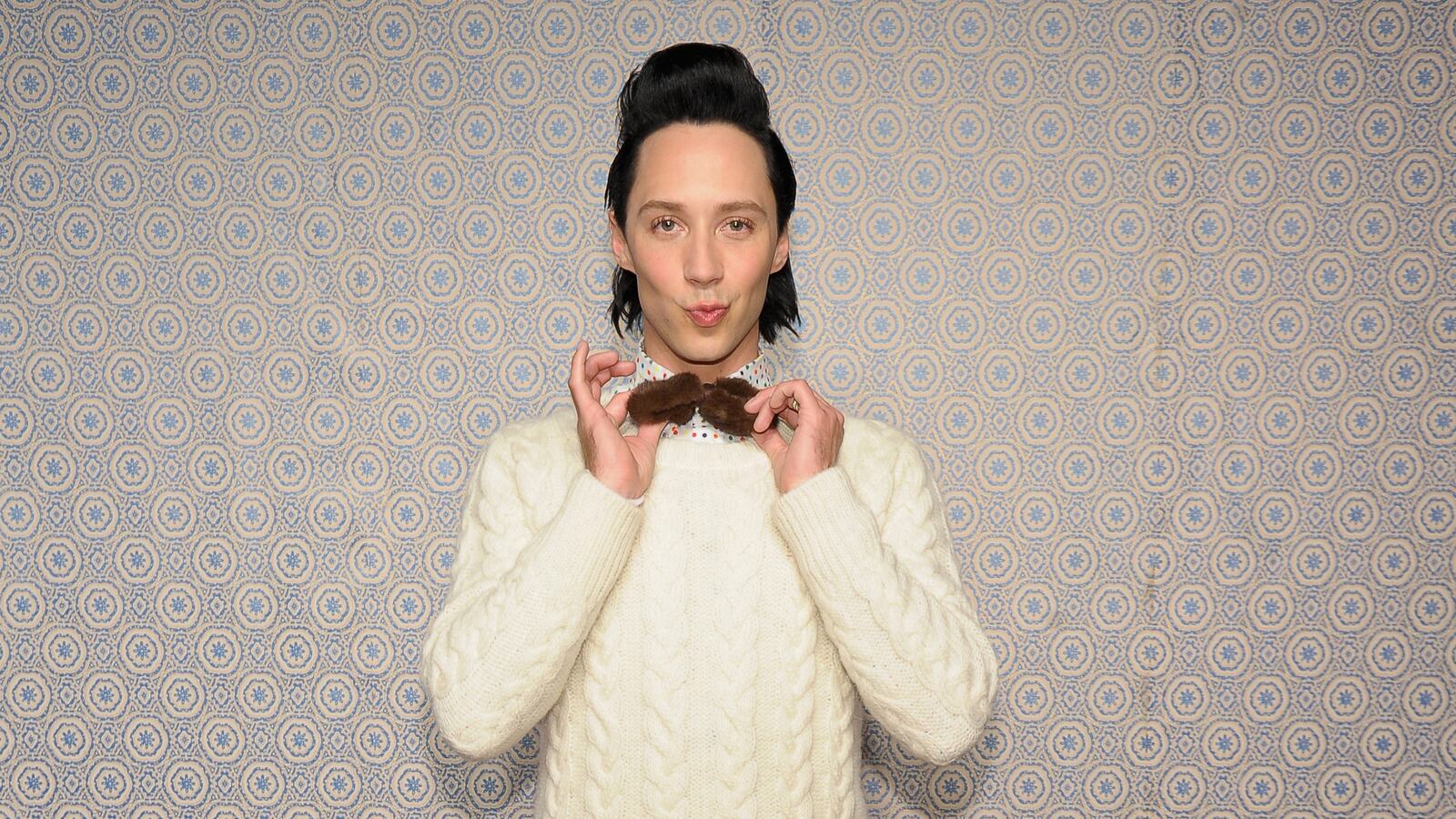 galleries/2014/03/18/johnny-weir-picks-fabulous-spring-fashion-must-haves/140317-weir-picks-tease_woclli