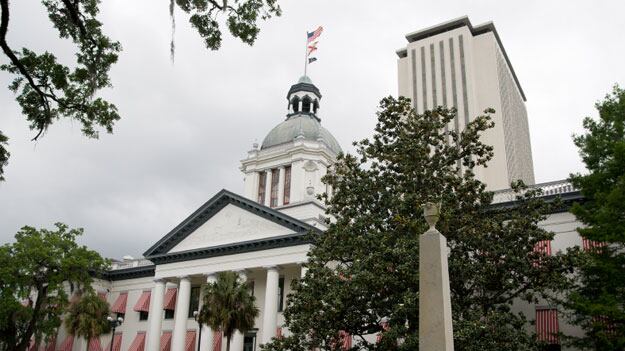 galleries/2011/04/19/pot-capitals-2011/pot-smoking-cities---tallahassee_wcgzam