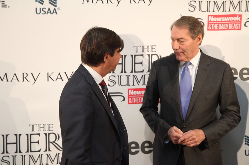 galleries/2012/11/15/william-mcraven-bono-more-from-the-hero-summit-photos/hero-summit-dinner-21_j7morl