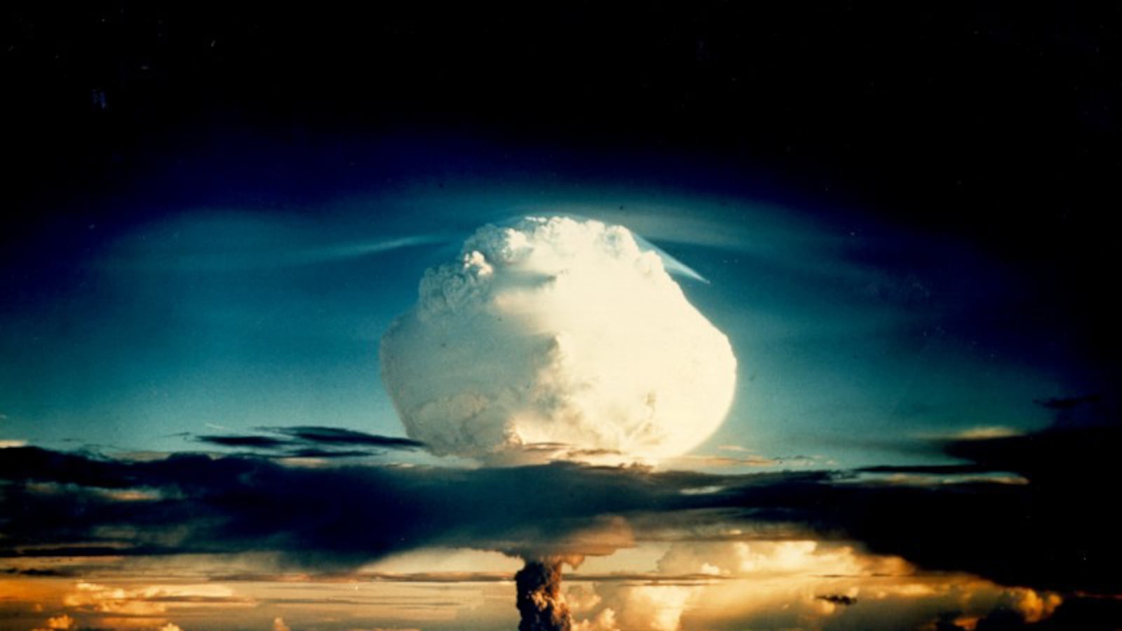 galleries/2016/07/09/spectacular-marshall-islands-and-bikini-atoll-h-bomb-drops-photos/160709-supernova-hydrogen-bomb-islands-photo-3_sinm5p