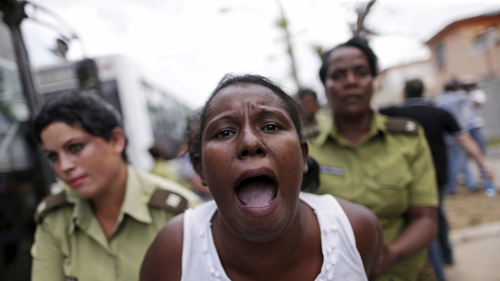 galleries/2016/03/20/obama-lands-in-cuba-to-dissident-protest/160320-cuba-dissidents-protest-14_vrefns