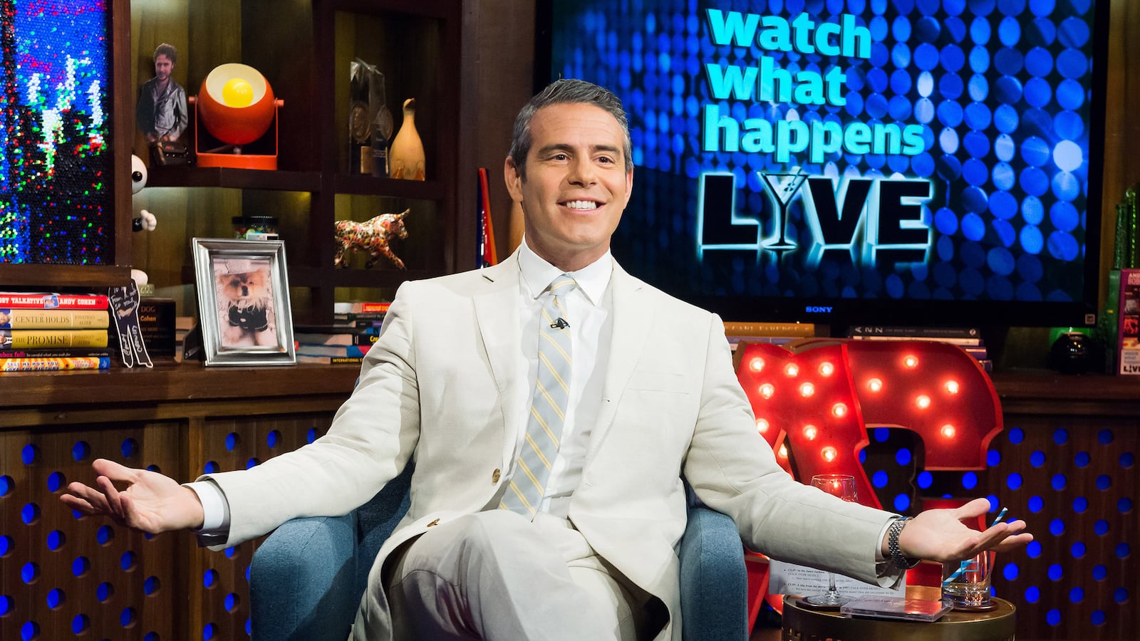 articles/2014/07/16/andy-cohen-reveals-his-watch-what-happens-live-dream-guests/140715-fallon-watchhappens-tease_qupvly