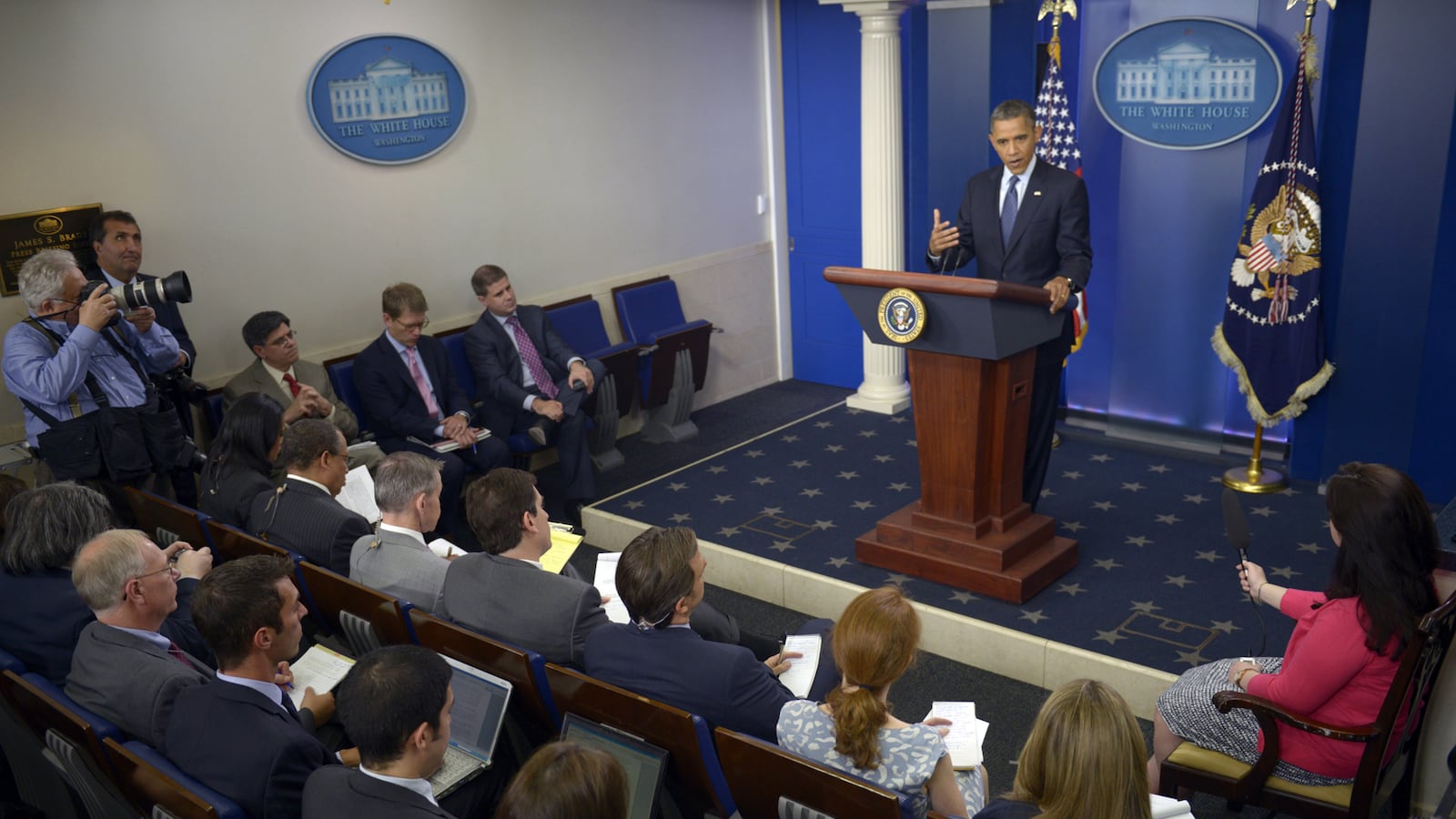 articles/2012/06/08/obama-on-national-security-leaks-it-wasn-t-me/stone-obama-leaks-embed_q3qaor