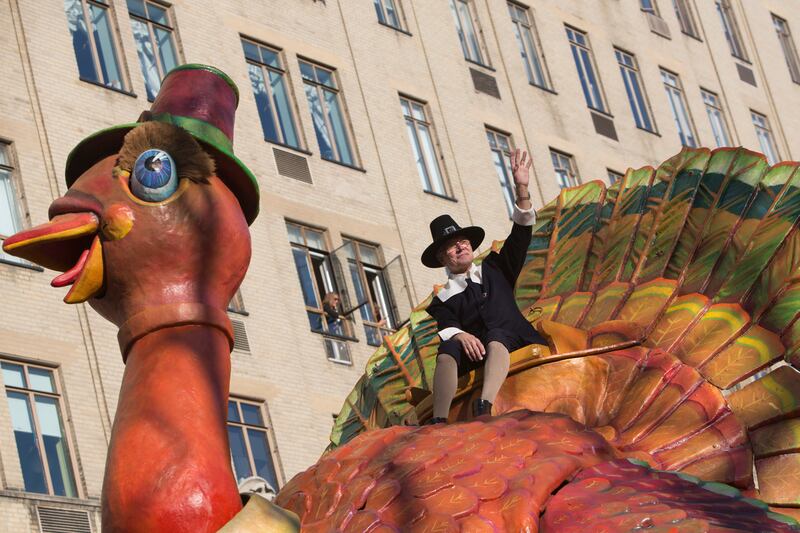 galleries/2012/11/28/sandy-vs-santa-a-tale-of-two-holidays-photos/food-holiday-vs-sandy1_ri1pdc