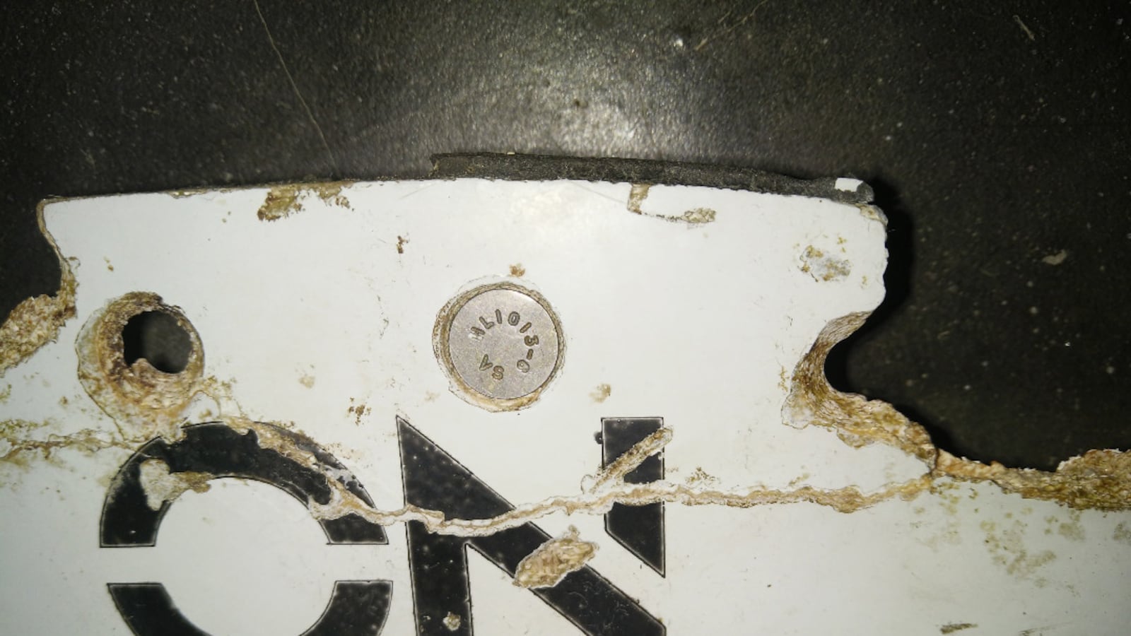 articles/2016/03/02/new-mh370-debris-today-but-only-three-months-left-to-find-the-rest/160302-miller-plane-tease_kxfqkc