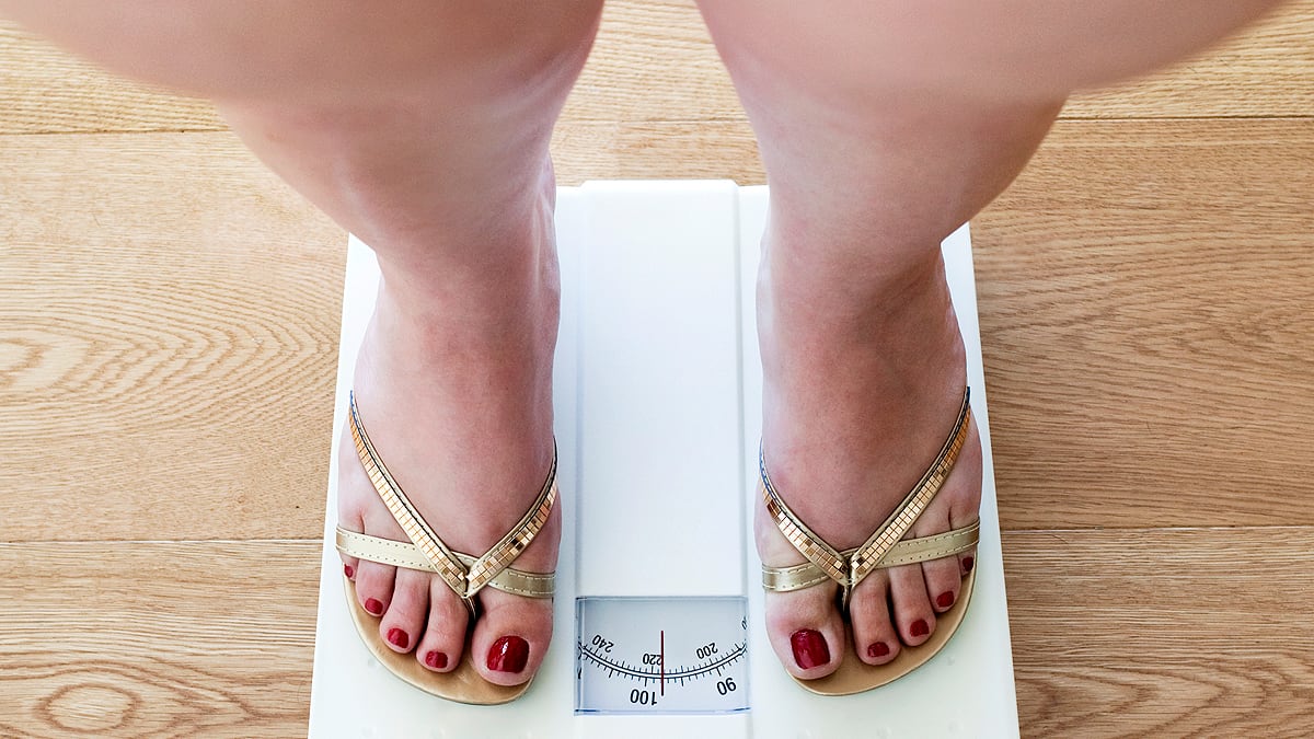 cheats/2012/04/09/autism-maternal-obesity-linked/overweight-woman-scale-cheat_e6avik