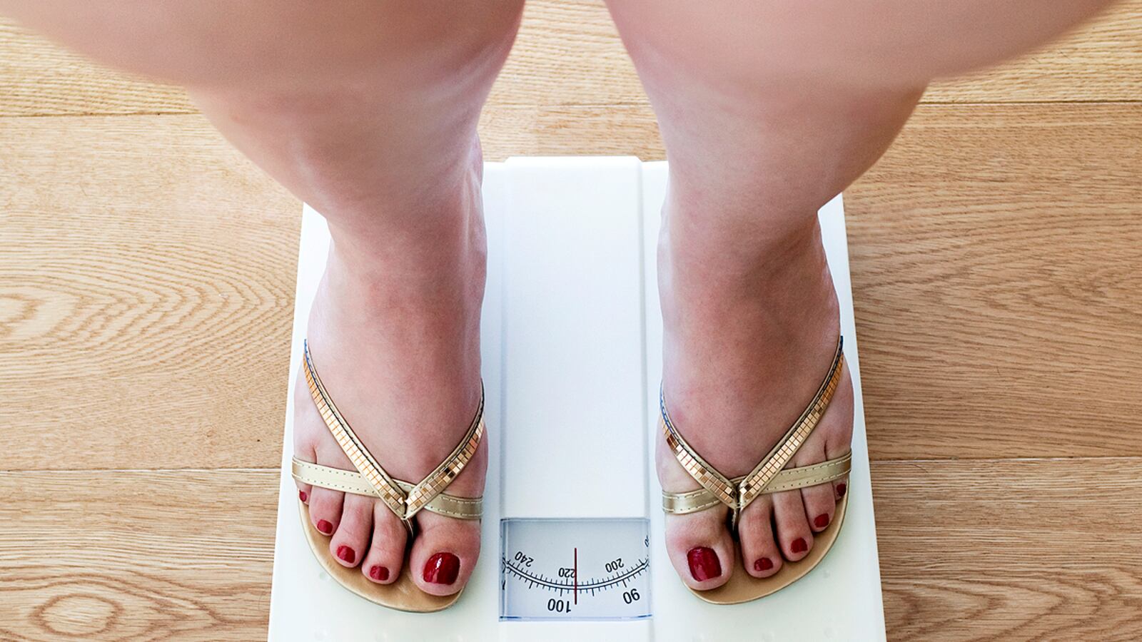 cheats/2012/04/09/autism-maternal-obesity-linked/overweight-woman-scale-cheat_e6avik