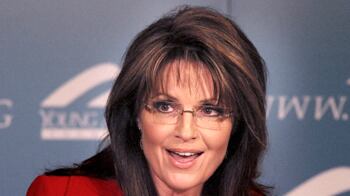 cheats/2011/04/10/palin-applauds-trumprsquos-birtherism/sarah-palin-25_u4in9j