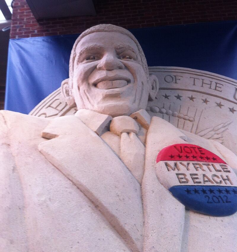 galleries/2012/09/09/obama-iconography-and-a-tale-of-two-conventions-photos/obama-iconography-avlon-4_yiqeup