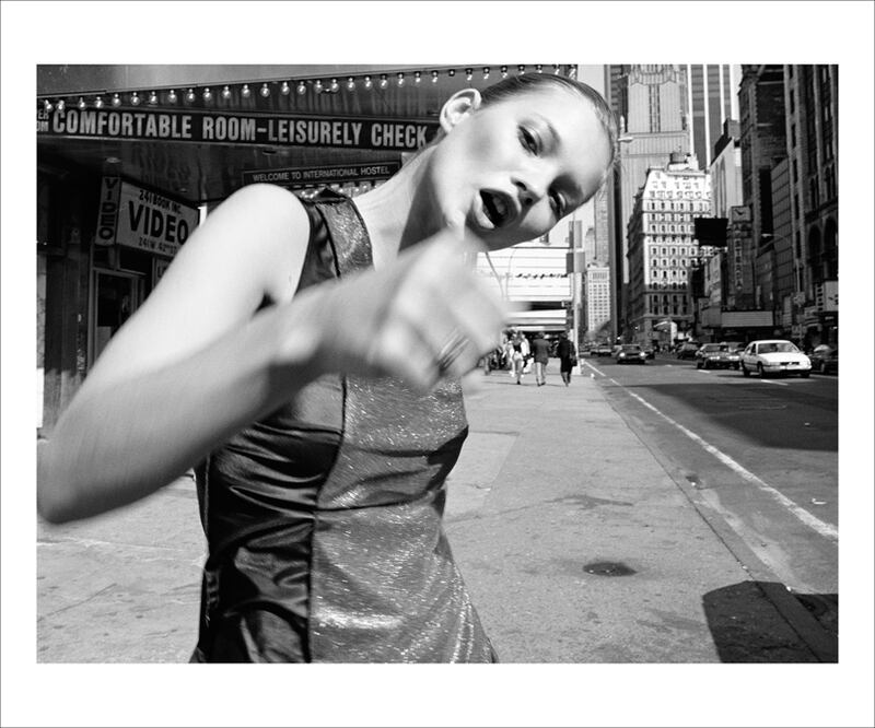 galleries/2011/05/17/the-kate-moss-portfolio-other-stories/kate-moss-exhibit-4_mgrhai