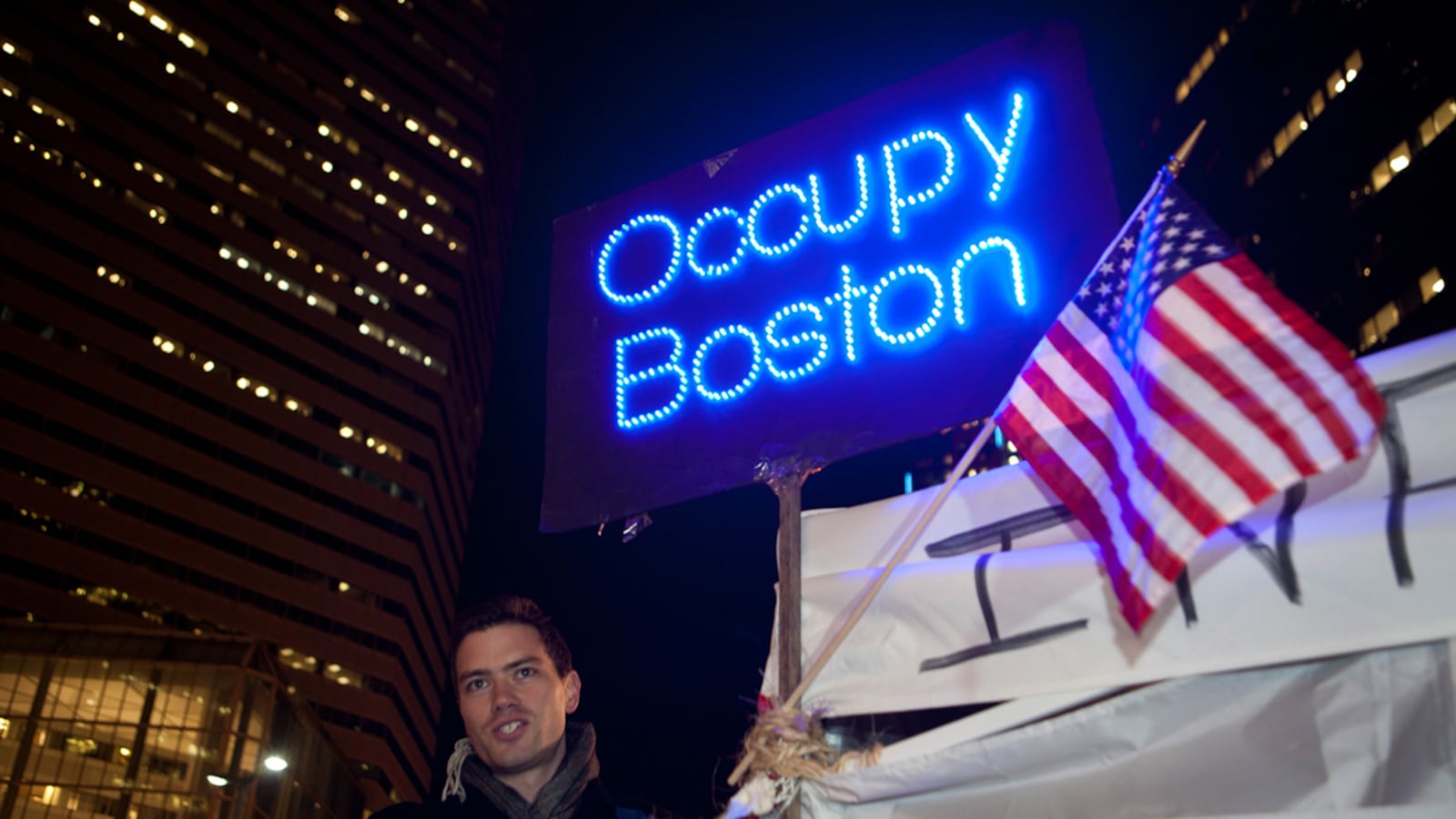 cheats/2011/12/10/police-evict-occupy-boston/occupy-boston-camp-evacuated-cheat_dwpirx
