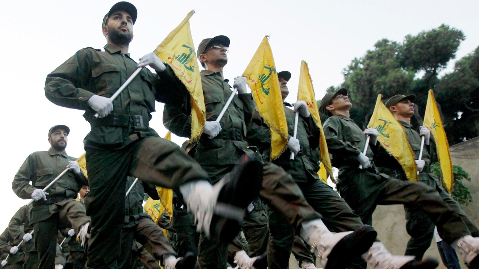 articles/2013/04/11/curtains-for-hezbollah/130410-hezbollah-syria-dettmer-tease_ojooft