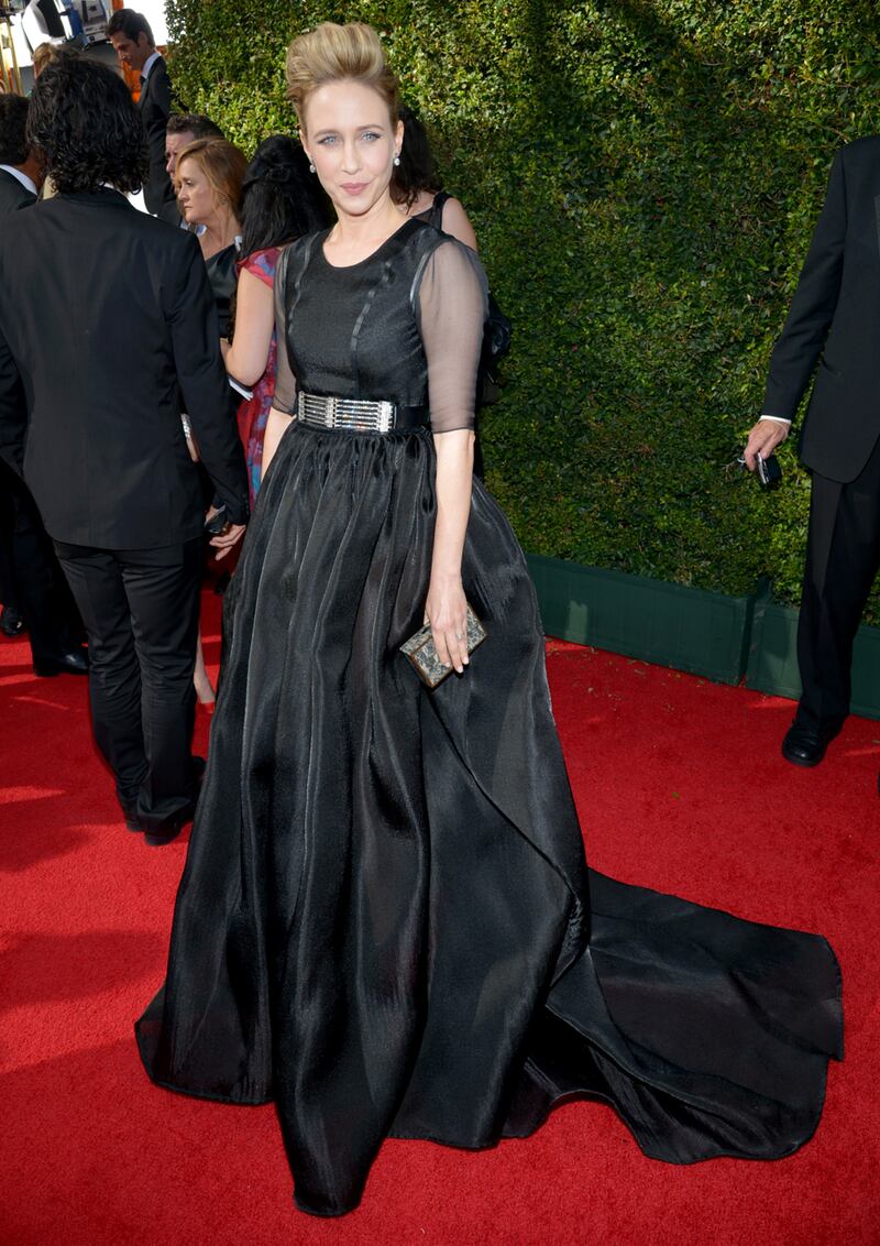 galleries/2013/09/22/emmy-red-carpet-2013-photos/130922-emmys-farmiga_pvzvwg