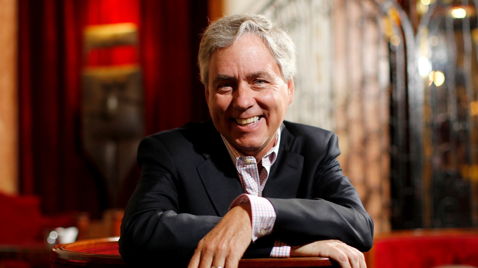 articles/2016/09/07/drinking-rules-carl-hiaasen/160906-rothbaum-Carl-Hiaasen-tease_r5d68g