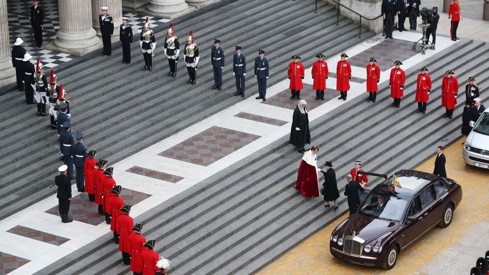 articles/2013/04/17/live-blogging-thatcher-s-london-funeral/maggie-funeral_m5gdqa