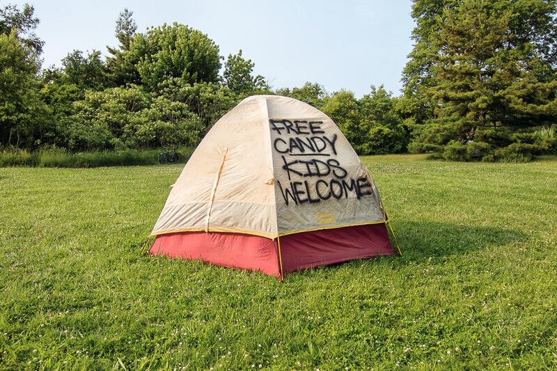 galleries/2014/01/25/wild-nights-in-the-big-city-tod-seelie-s-new-york/bright-nights-seelie-7_x8fni4