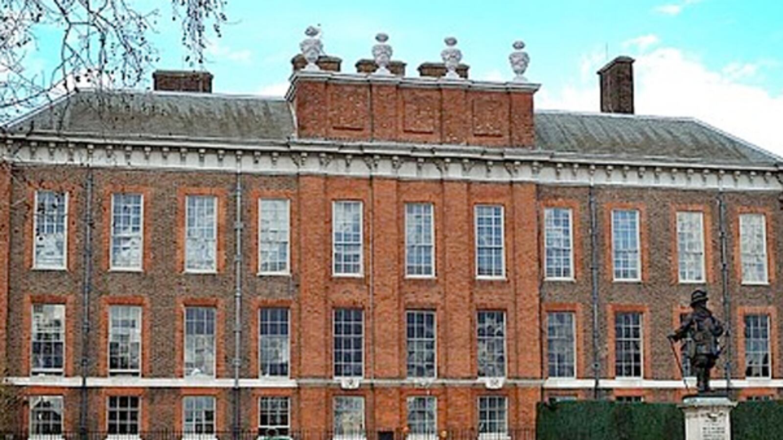 cheats/2011/11/06/kensington-palace-to-be-will-and-kate-s-home/kate-prince-william-new-home-cs_tvxu5j