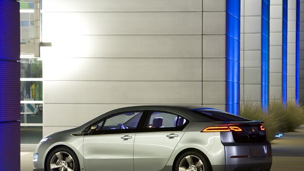 galleries/2009/04/09/cars-that-could-save-the-auto-industry/cars---chevrolet-volt_t9idzu