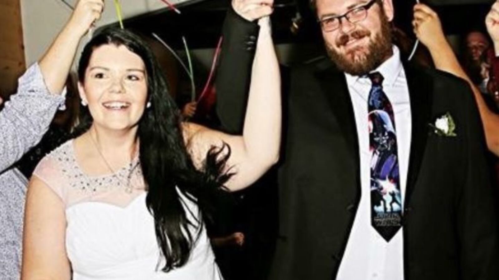 54148204_1611480076514764_r_f7qzjz