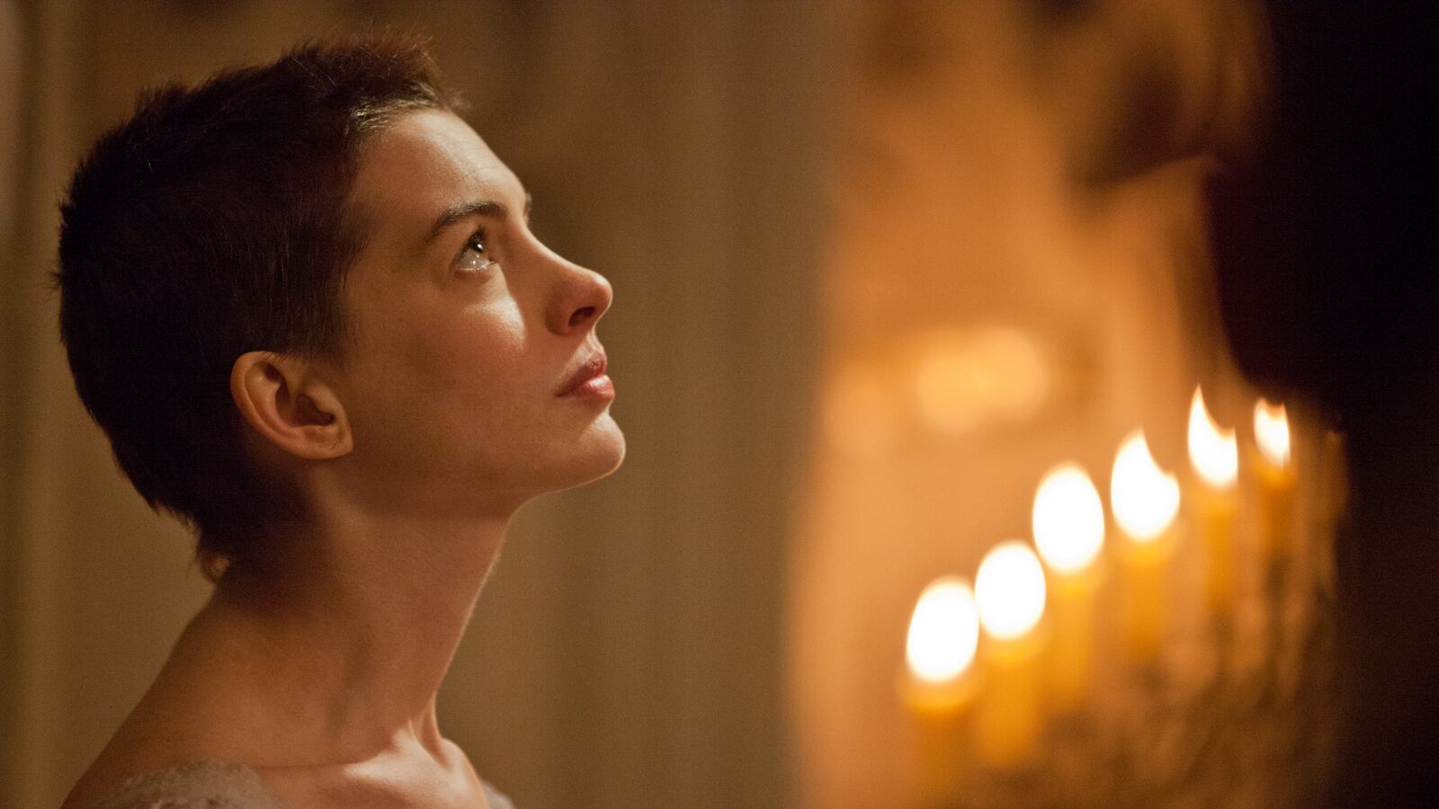 articles/2012/11/26/les-miserables-is-new-frontrunner-for-best-picture-oscar/anne-hathaway-les-mis-stern-tease_zzatmf
