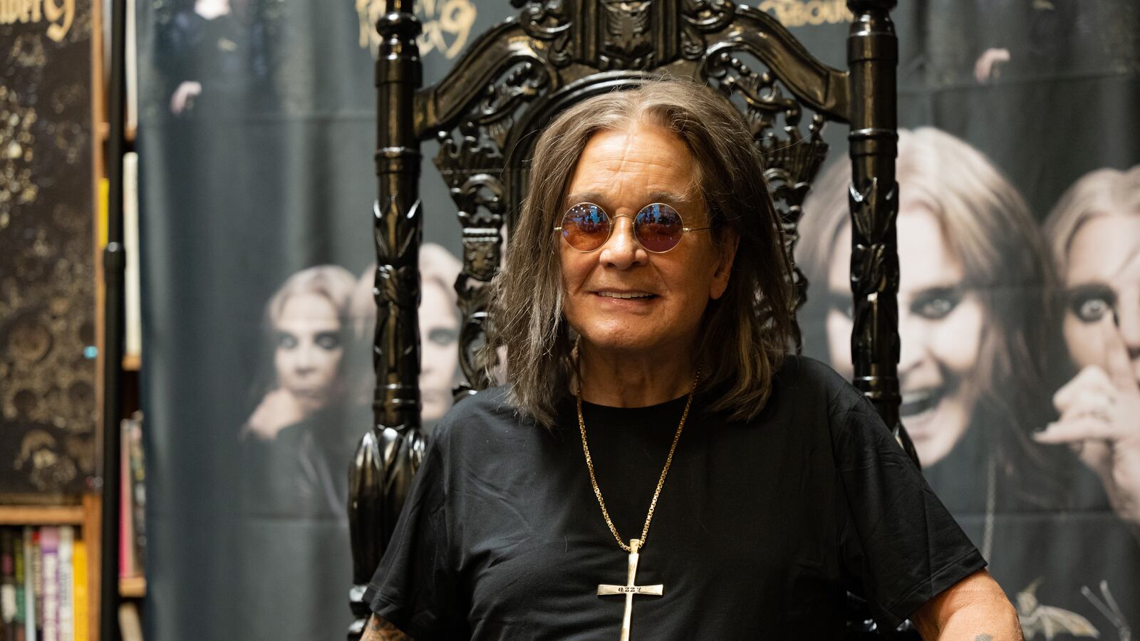 LONG BEACH, CALIFORNIA - SEPTEMBER 10: Musician Ozzy Osbourne signs copies of his album "Patient Number 9" at Fingerprints Music on September 10, 2022 in Long Beach, California. (Photo by Scott Dudelson/Getty Images)