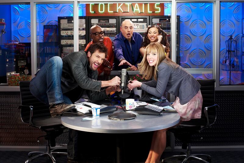 galleries/2012/05/09/tv-upfronts-2012-nbc-abc-cbs-fox-and-the-cw-announce-schedules/tv-upfronts-next-caller_tfduzu