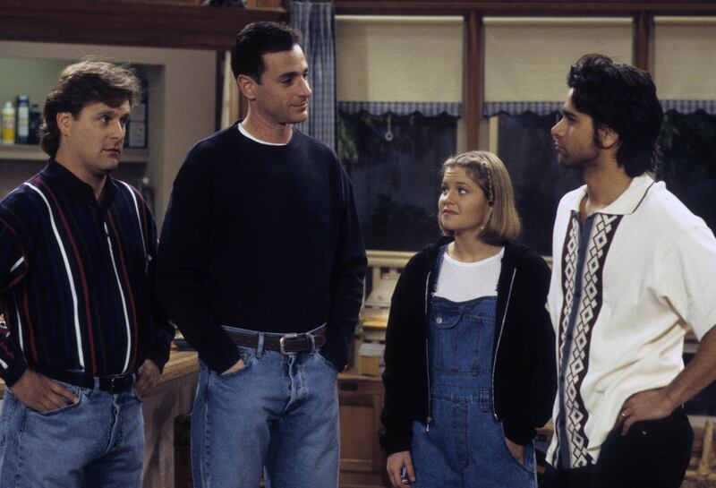 FULL HOUSE - "Air Jesse" - February 7, 1995, featuring DAVE COULIER; BOB SAGET; CANDACE CAMERON; JOHN STAMOS