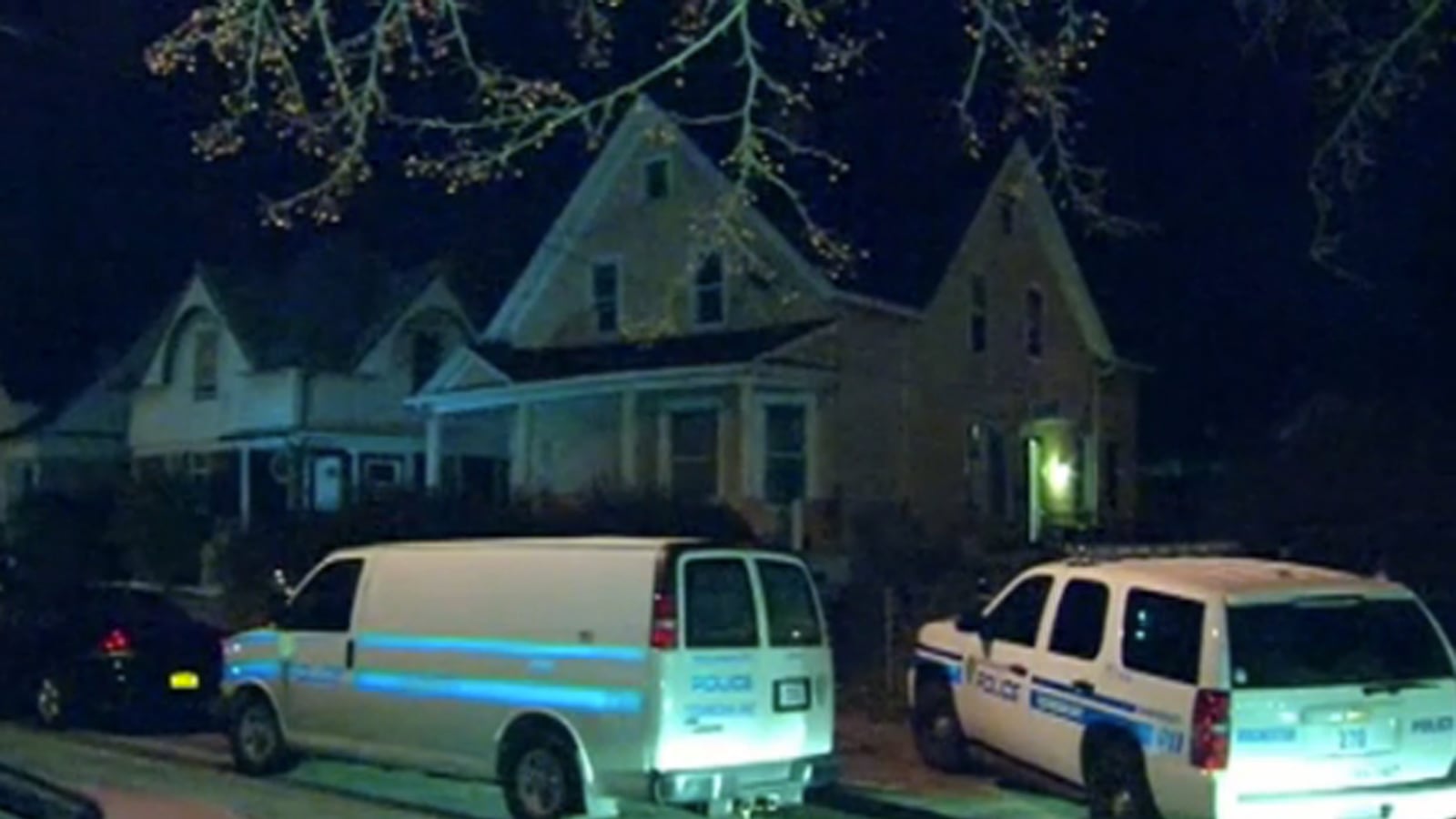 cheats/2015/12/07/swat-team-rescues-kidnapped-students/151207-u-rochester-kidnap-cheat_lgqxsx