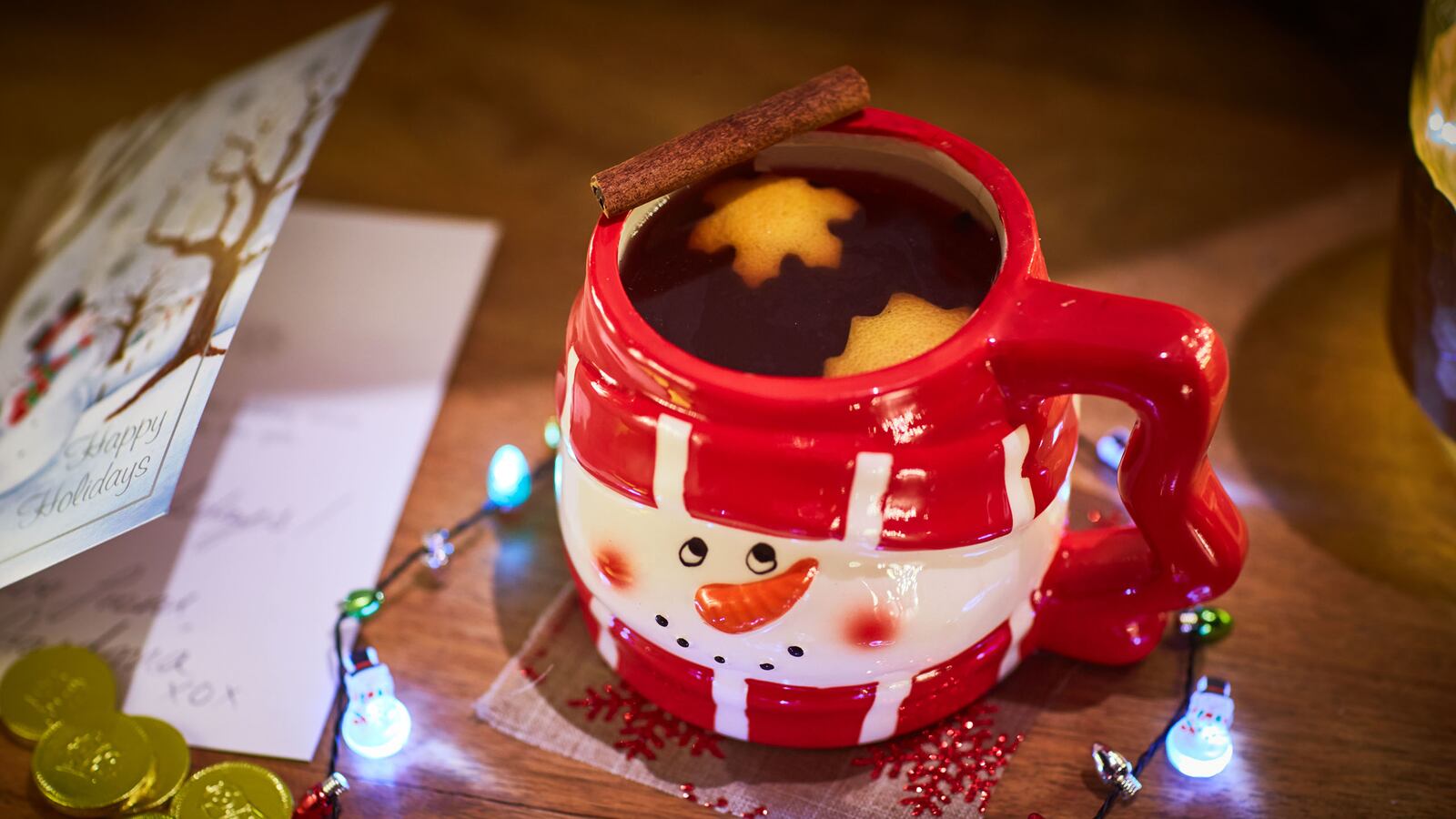 articles/2016/12/24/last-minute-christmas-hanukkah-cocktail-recipes/161222-rothbaum-xmas-cocktails-tease_orm3ca