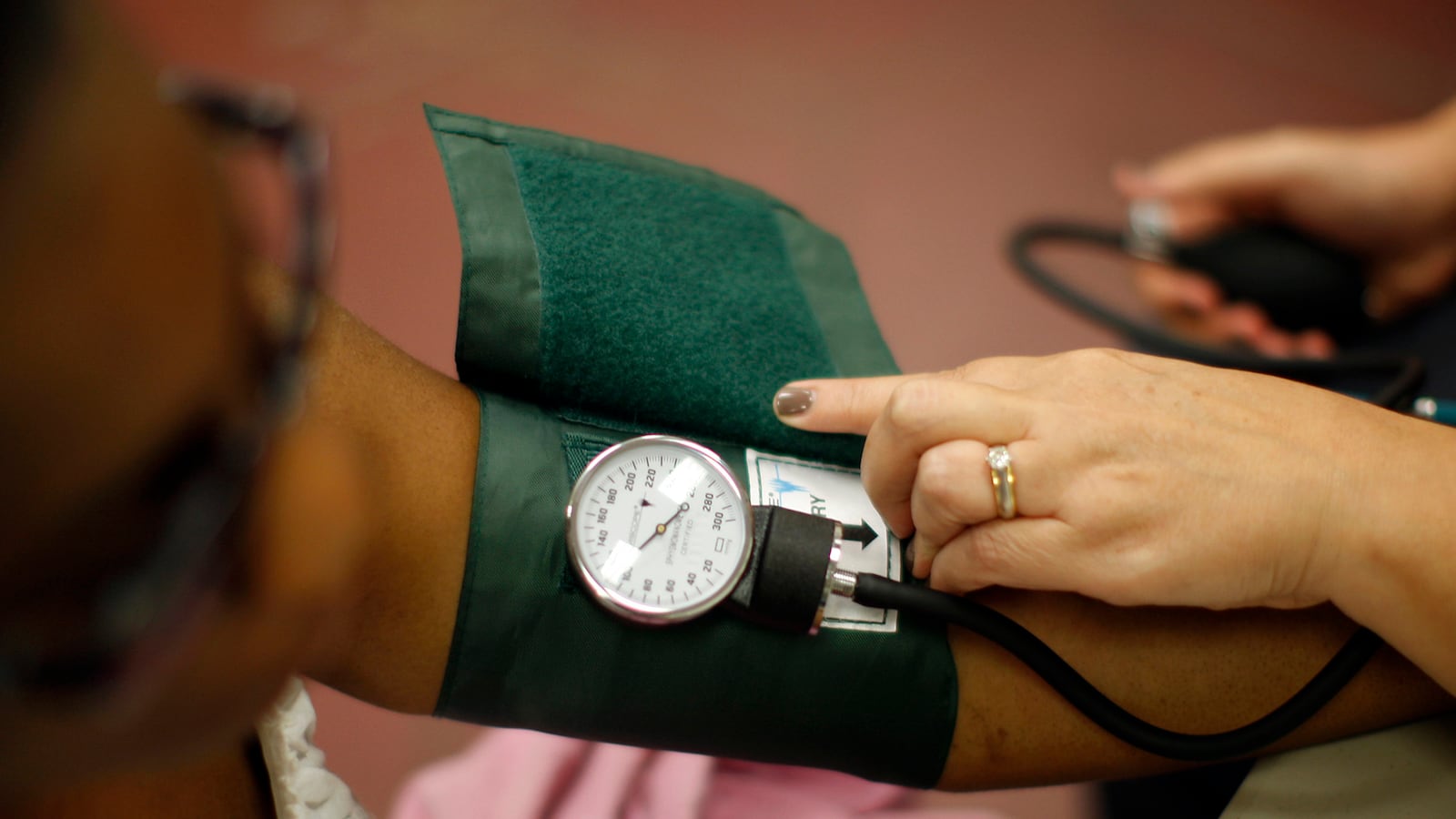 cheats/2013/12/19/blood-pressure-markers-moved/131219-blood-pressure-cheat_hytzrr