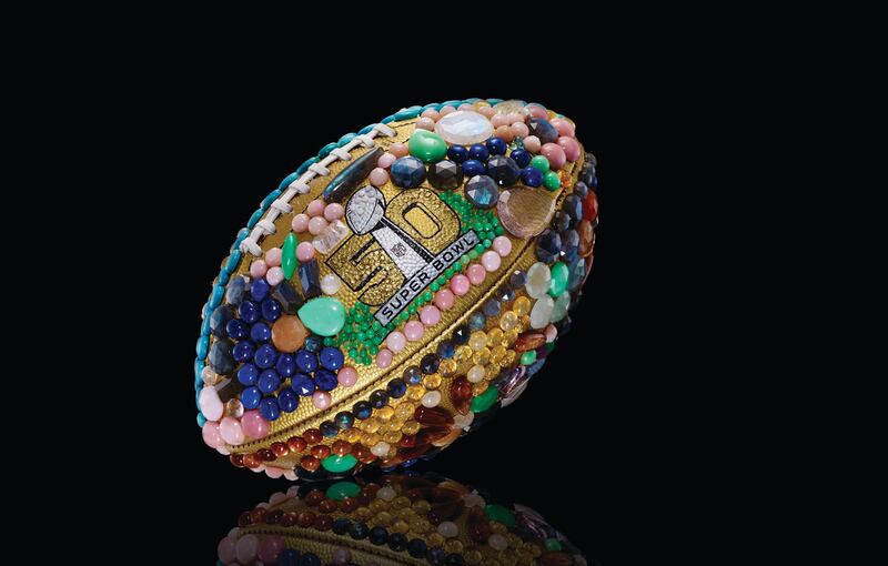 galleries/2016/02/06/12-bejeweled-footballs-you-won-t-want-to-fumble/160205-artist-footballs-10_tz1mjb
