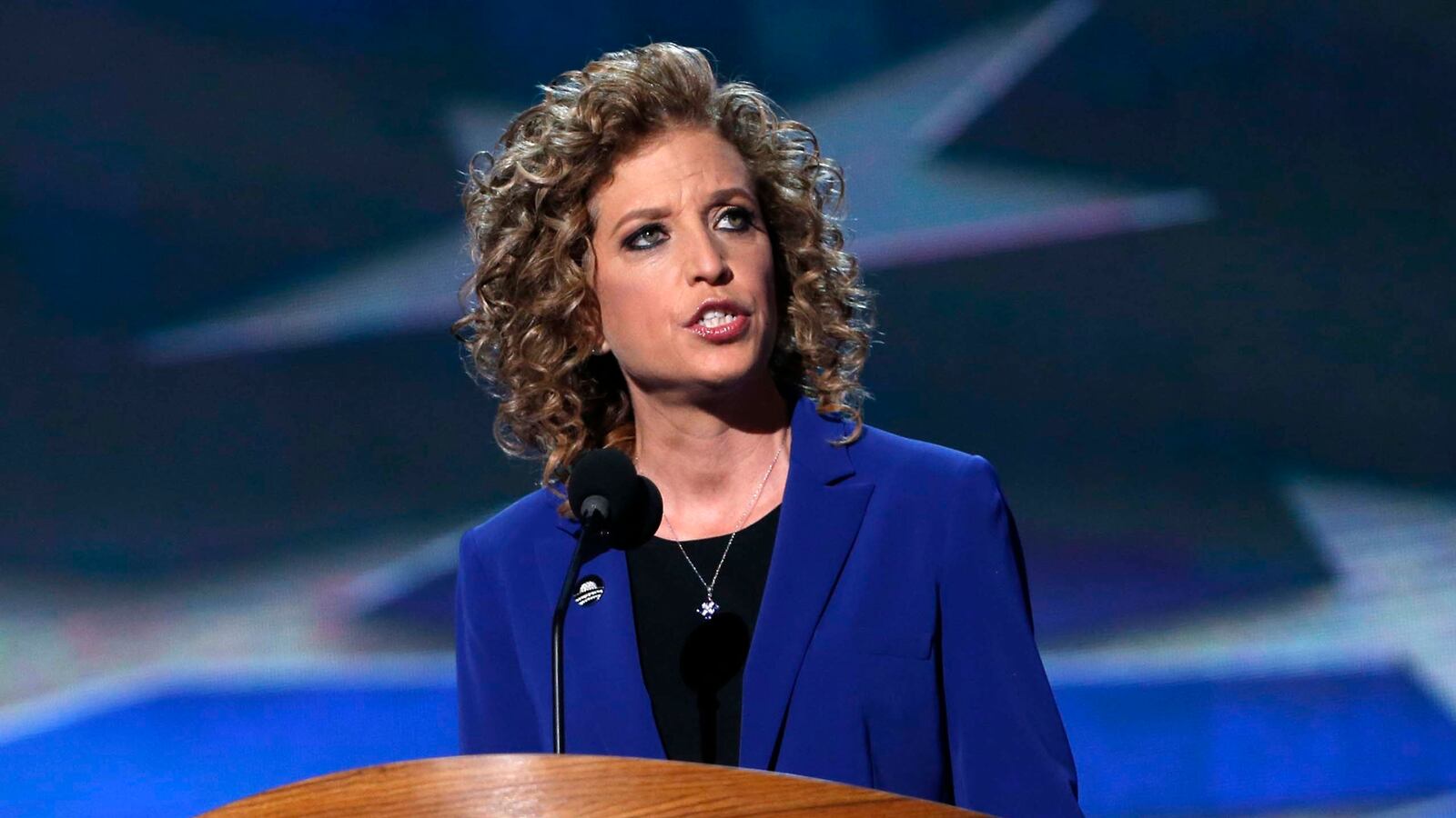 articles/2014/07/17/top-democrat-says-party-doesn-t-have-a-message/140717-debbie-wasserman-schultz-jacobs-tease_lrhhhg