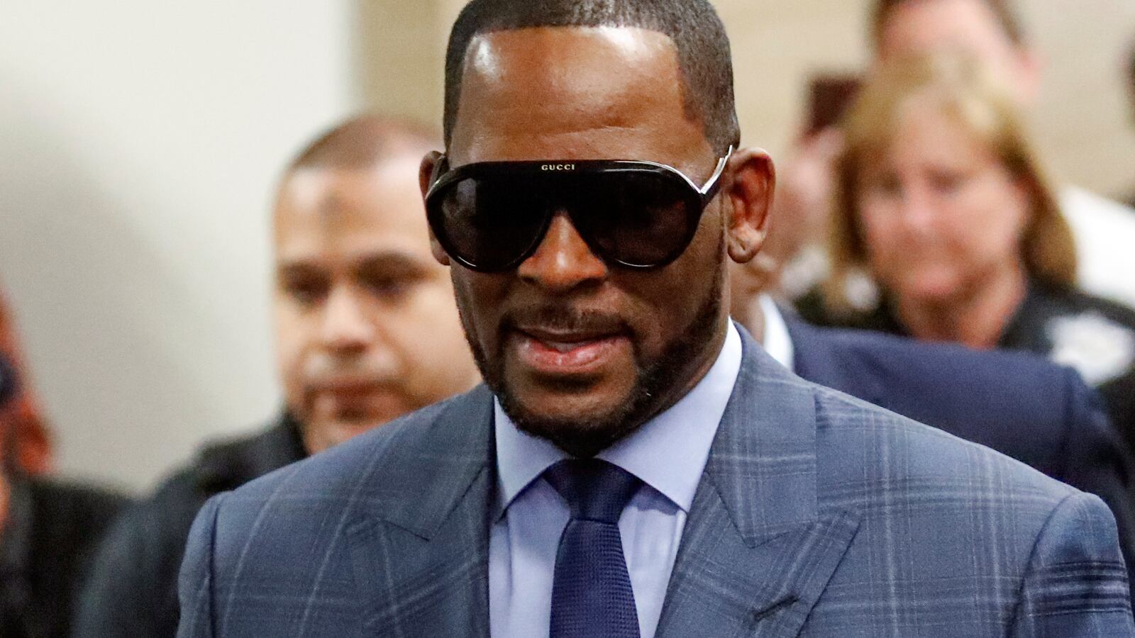 r_kelly_lmt8ll