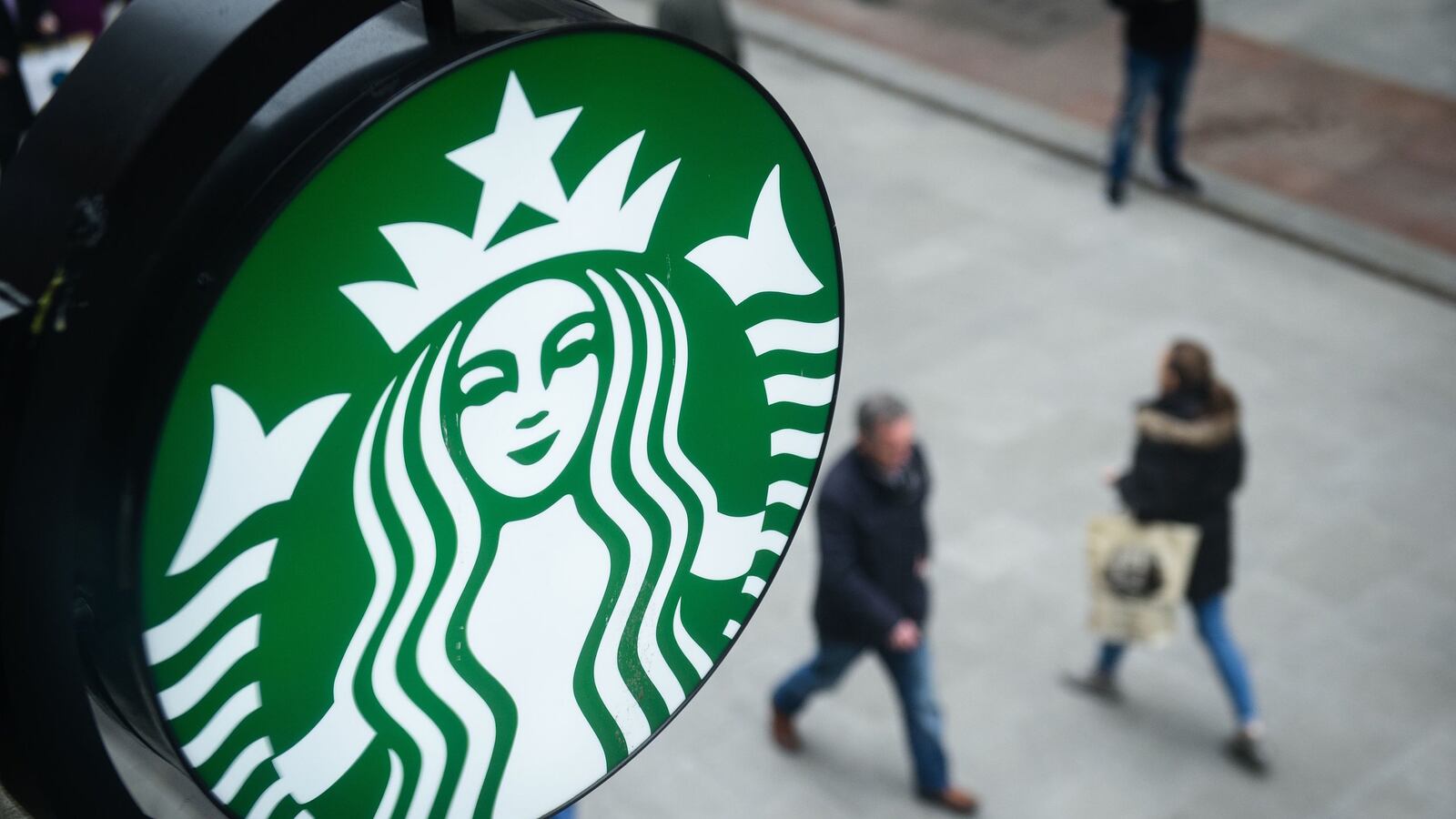 videos/2016/04/06/world-s-biggest-starbucks-coming-to-nyc/160406-Starbucks_z29mtx