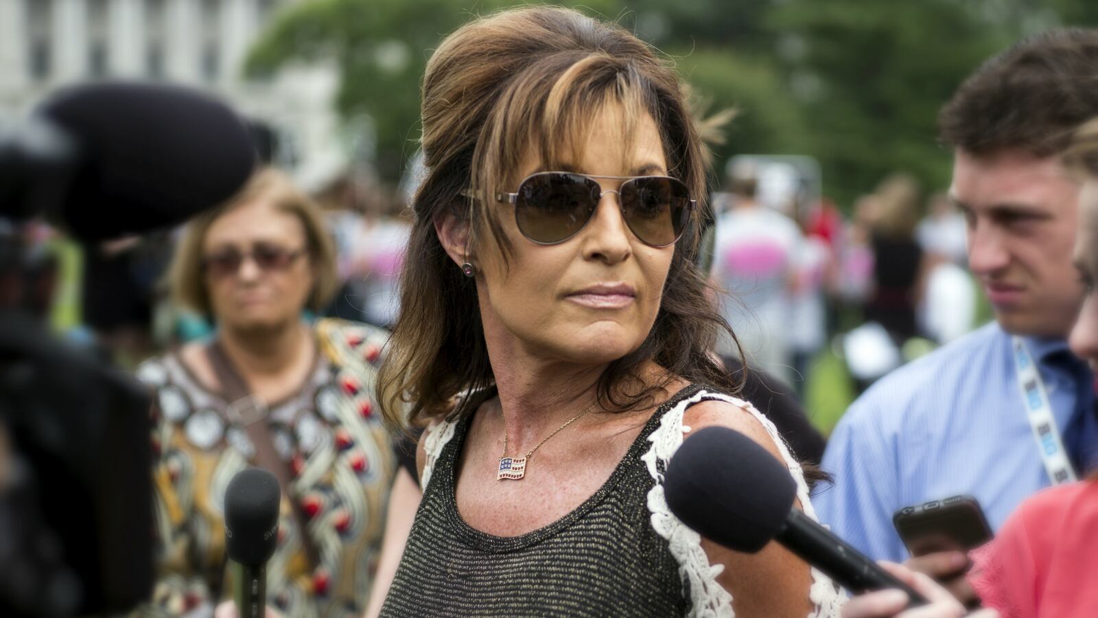 cheats/2016/03/22/palin-joins-judge-judy-like-courtroom-show/160322-sarah-palin-judge-cheat_v0ohpp