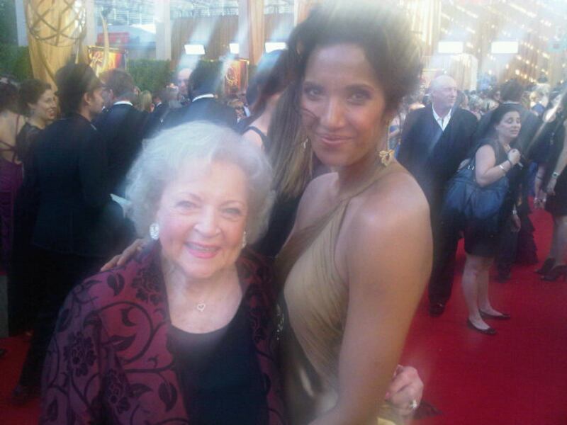 galleries/2011/09/19/emmy-twitter-pics-from-lea-michele-sofia-vergara-and-more-photos/emmy-twitter-pics-padma_menywg