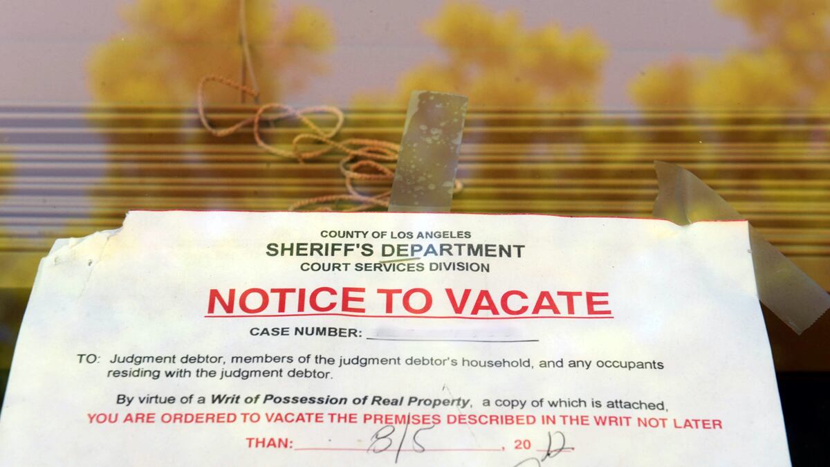 articles/2012/09/02/lower-voting-rates-in-neighborhoods-hit-by-foreclosure-study/foreclosures-voting-singal_hw2fee