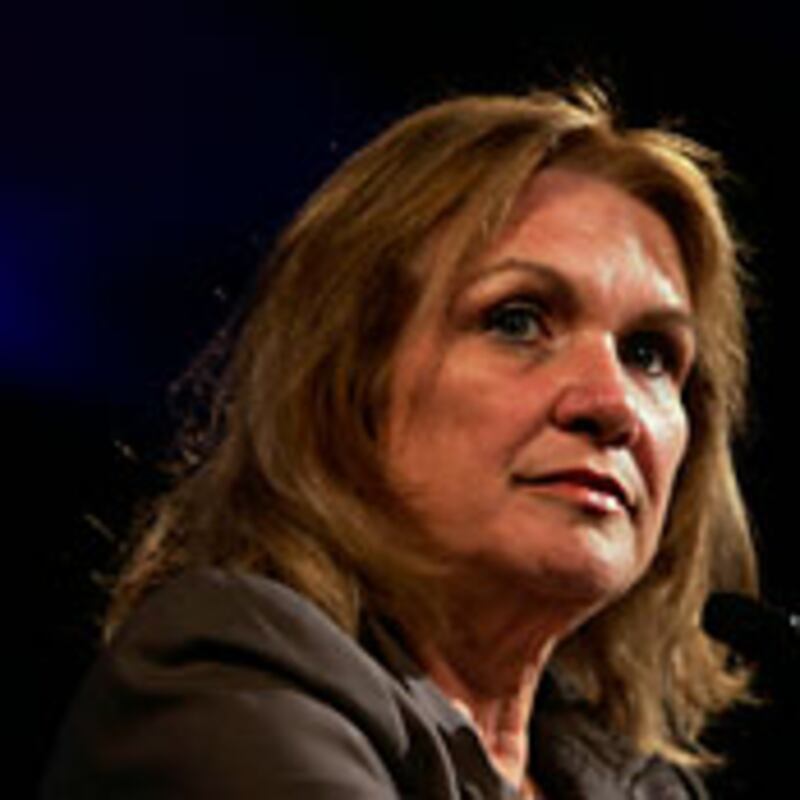articles/2009/05/11/elizabeth-edwards-fed-herself-to-the-vultures/brown-elizabeth-edwards_26225_olirvg