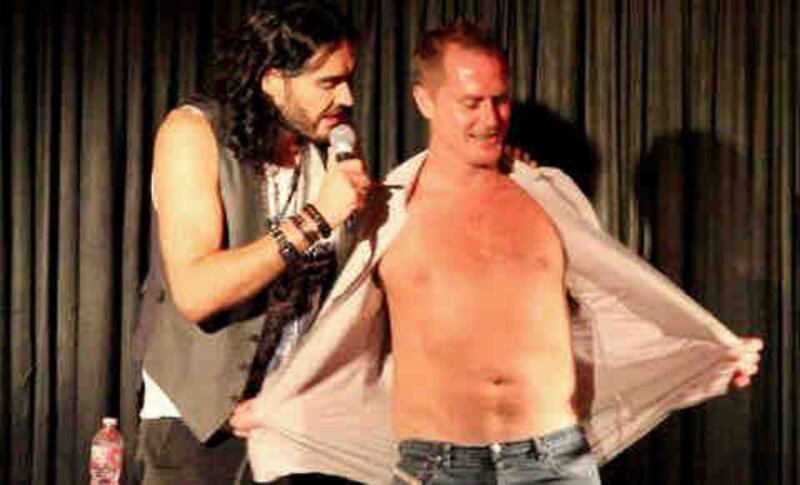 galleries/2011/08/14/best-celebrity-twitter-pictures/russell-brand-best-celebrity-twitter-pictures_wgv1w8